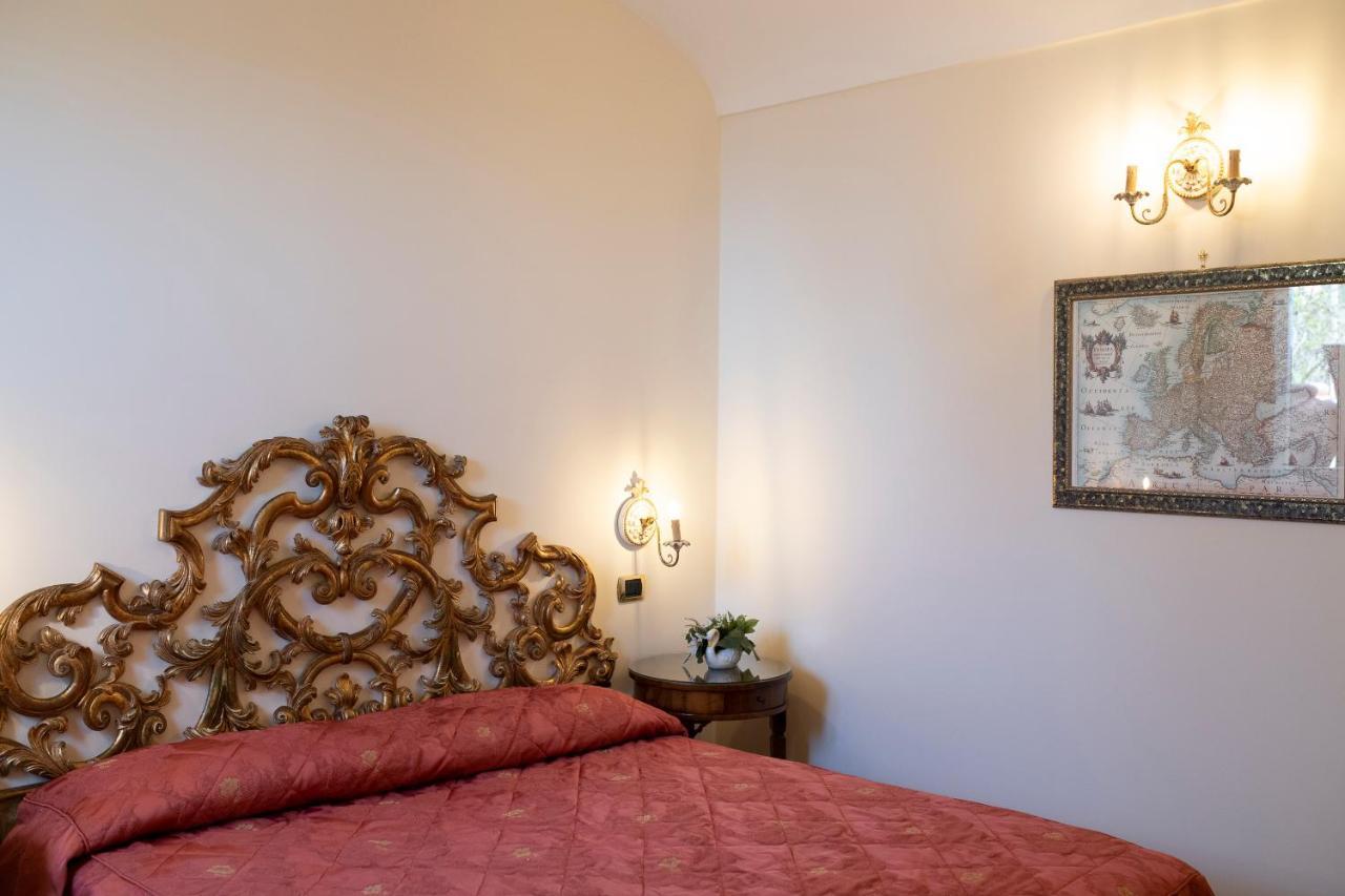 Amalfi Old Square Room & Apartments 외부 사진